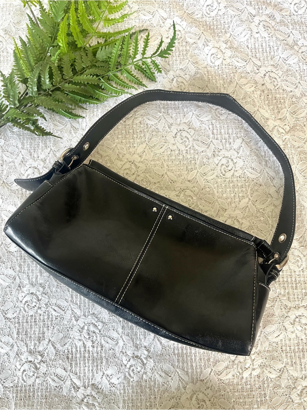 Y2K Alfred Sung Black Metal Accent Shoulder Bag